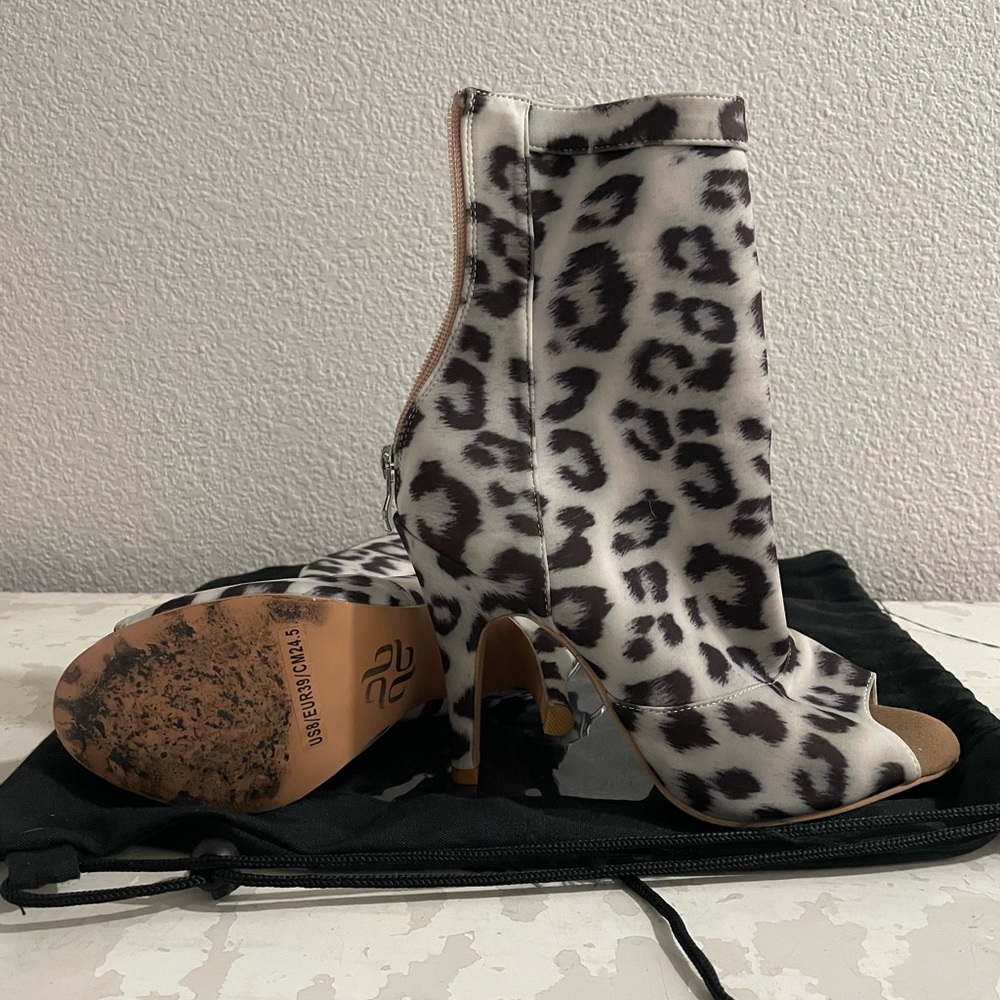 Cheetah Burju Heels